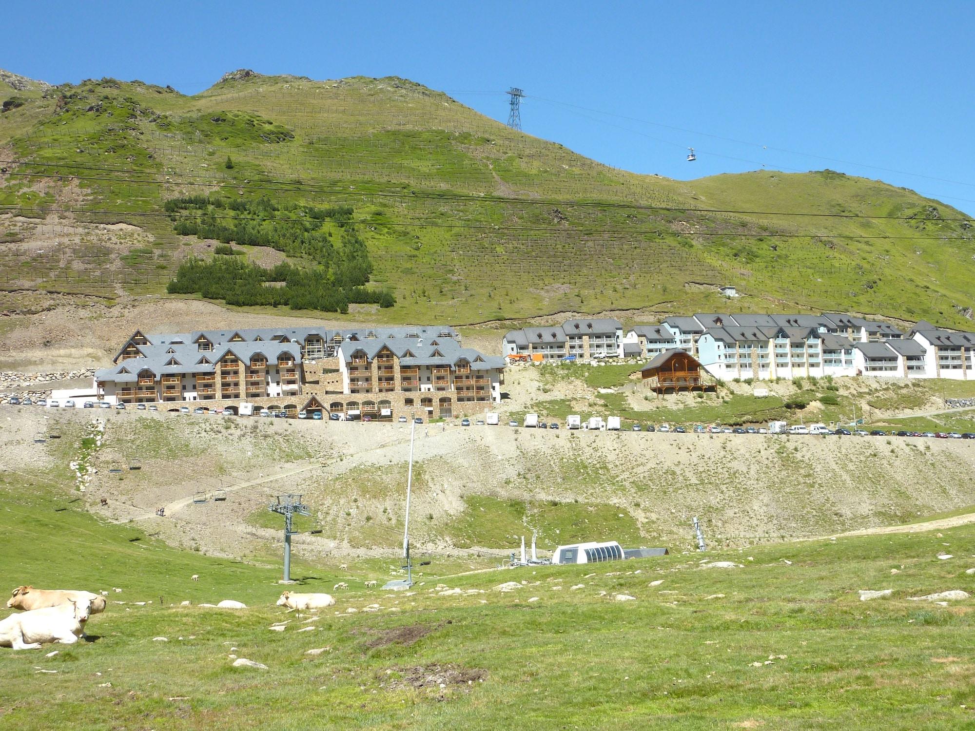 & Golf Tourmalet Aparthotel 3*