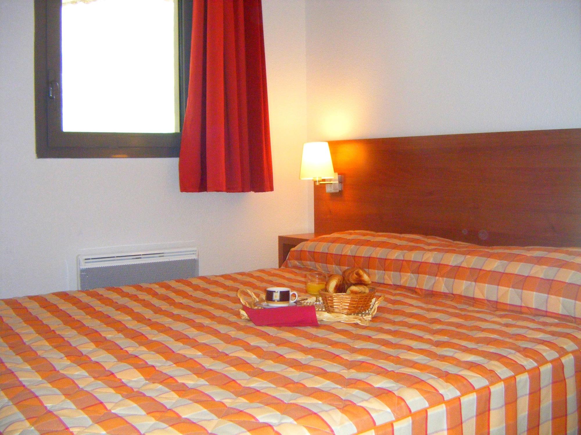 & Golf Tourmalet Aparthotel 3*